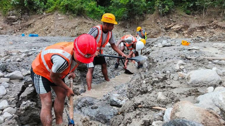 Nepal floods: Two more Australians found safe as fears grow for 36 still missing after deadly disaster