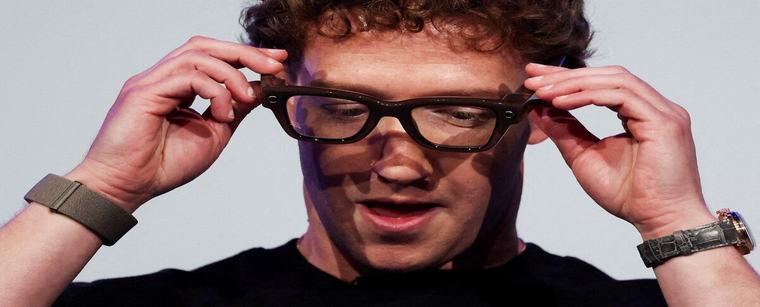 Council tries regulating smart glasses but experts say it needs a heavier touch