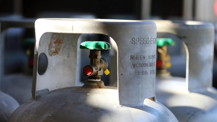 Take no action: Town gas users urged to hold fire and wait for phase-out to begin or risk fund ineligibility