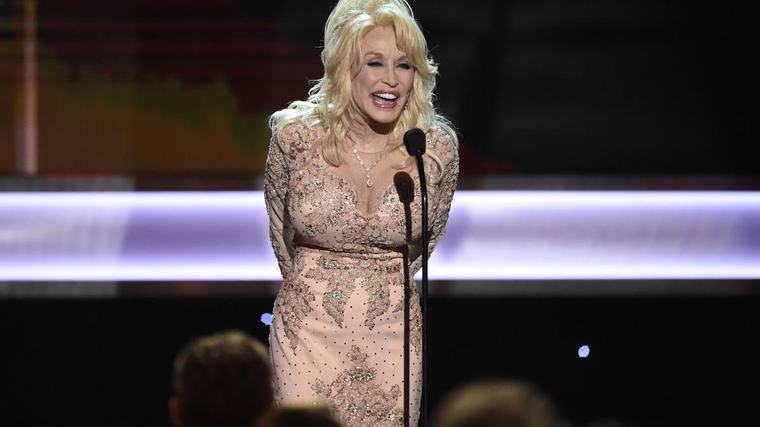 Dolly Parton leaves behind final song for fans