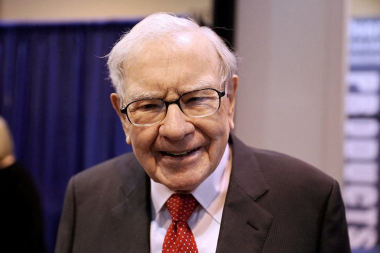 SpaceX Investors Turn To Warren Buffett's Playbook As Volatile Stock Continues Wild Ride Since Record IPO