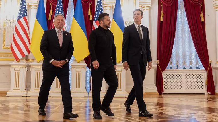 US envoys hold talks with President Volodymyr Zelenskiy as part of renewed effort to end war in Ukraine