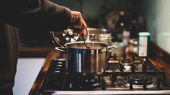New Mexico, USA: Man allegedly shoots cousin after heated argument over green enchiladas being too spicy