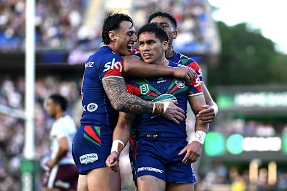 Warriors pip Manly to give Penrith minor premiership edge; new No.7 shines for Raiders
