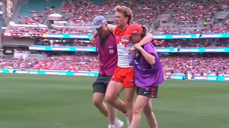 Swans captain suffers suspected devastating knee injury