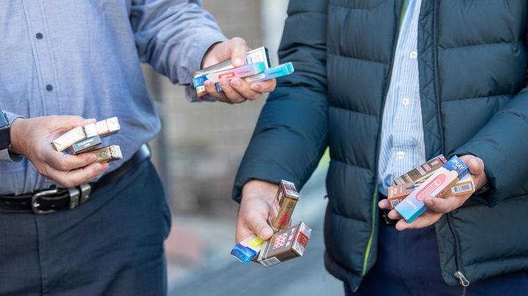Coalition plans to cut tobacco excise by 80 per cent, legalise vapes