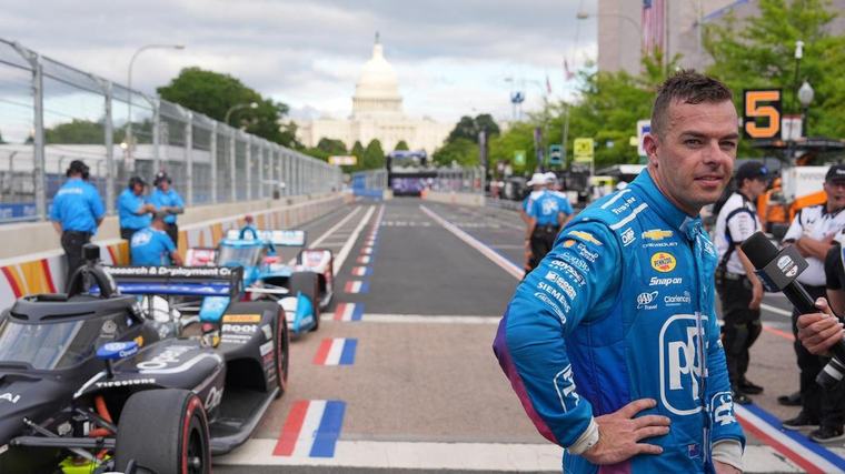 Supercars legend McLaughlin ends IndyCar drought