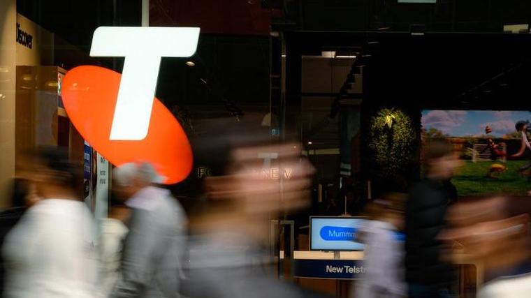 Telstra managers realised there was trouble when internet searches for ‘mobile outage’ spiked at 4.30am