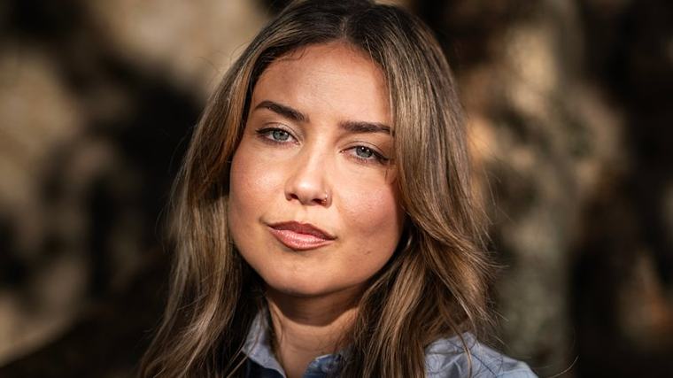 Jem Cassar-Daley had to be bribed to sing with her famous dad – but not any more