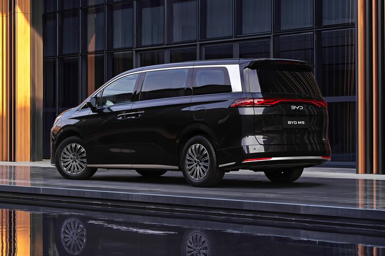 BYD locks in Kia Carnival rival for Australian launch