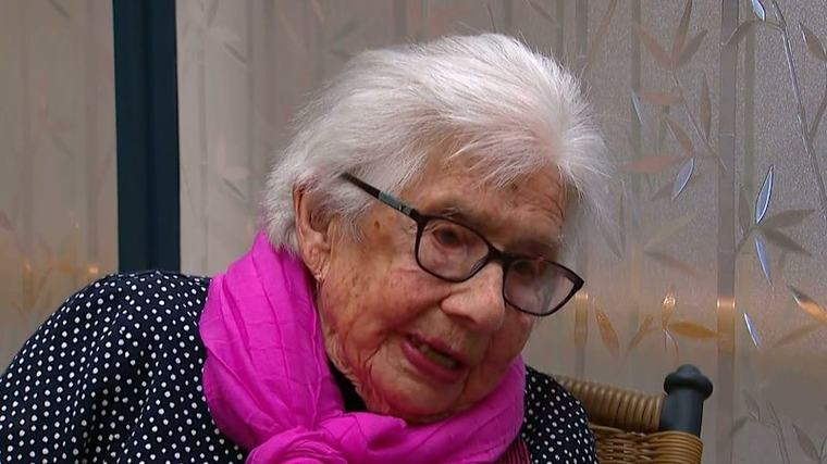 Australia's oldest woman dies