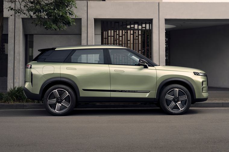 2027 Jaecoo J7 gets AWD PHEV option, higher entry price